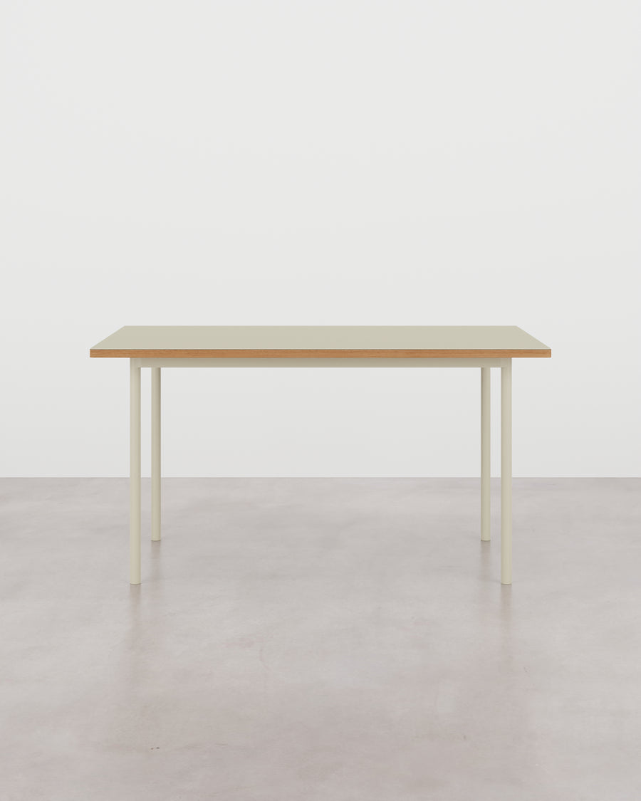 ESSENTIAL COLOR spisbord 140x90cm